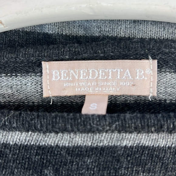 Italian Made wool + cashmere top - Picture 4 of 5